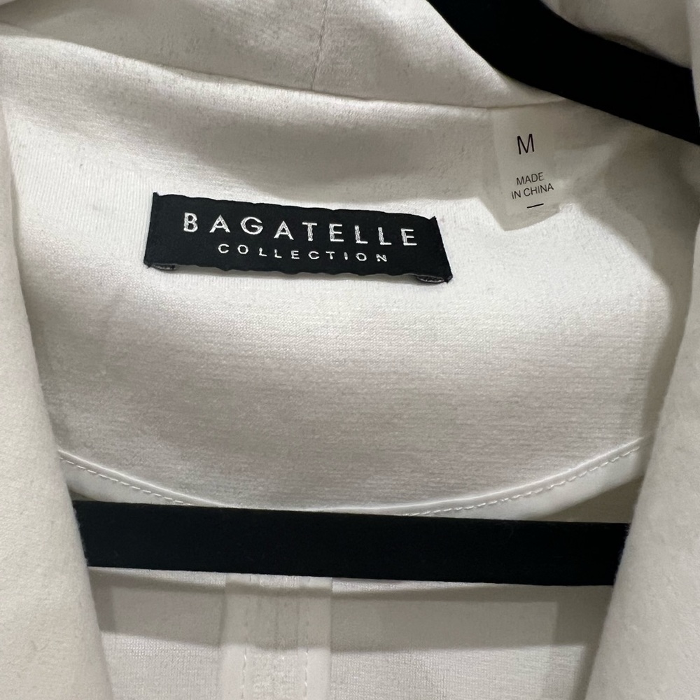 White lightweight jacket - Picture 2 of 4